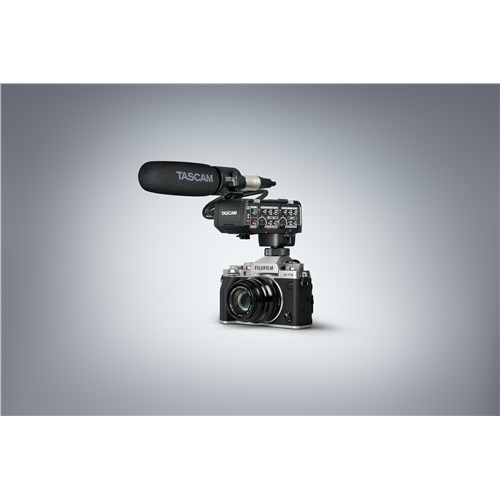 CA-XLR2d-F_Fujifilm_X-T5_p_SNS_use_only