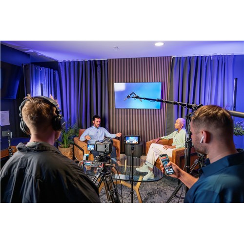 FR-AV4_l_01_Professional-Grade_Audio_Fidelity_in_Any_Environment