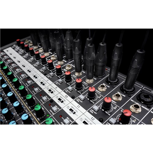 Model_2400_l_03_insert_img